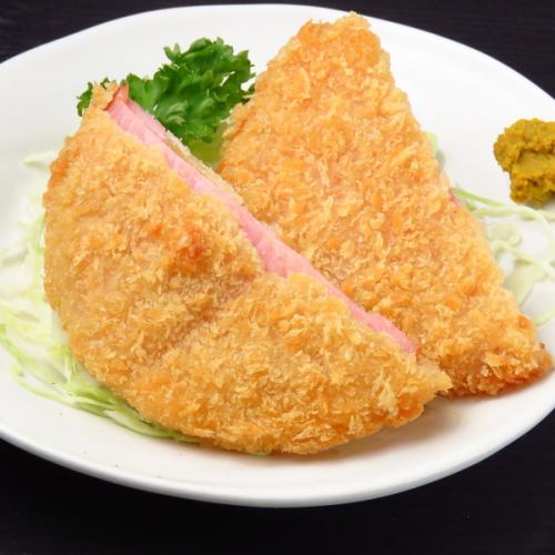 <Standard ◎> Deep-fried ham cutlet with a nostalgic taste 300 yen (excluding tax)