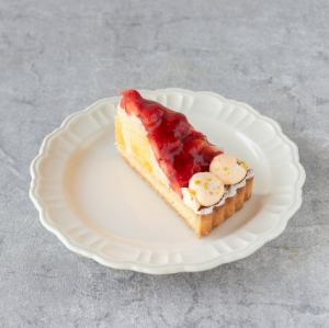國產草莓菠蘿塔
