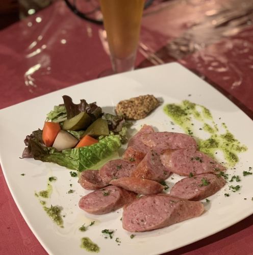 サルシッチャ(ピクルス付き)