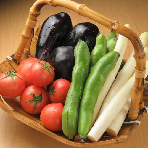 Seasonal vegetables play a leading role