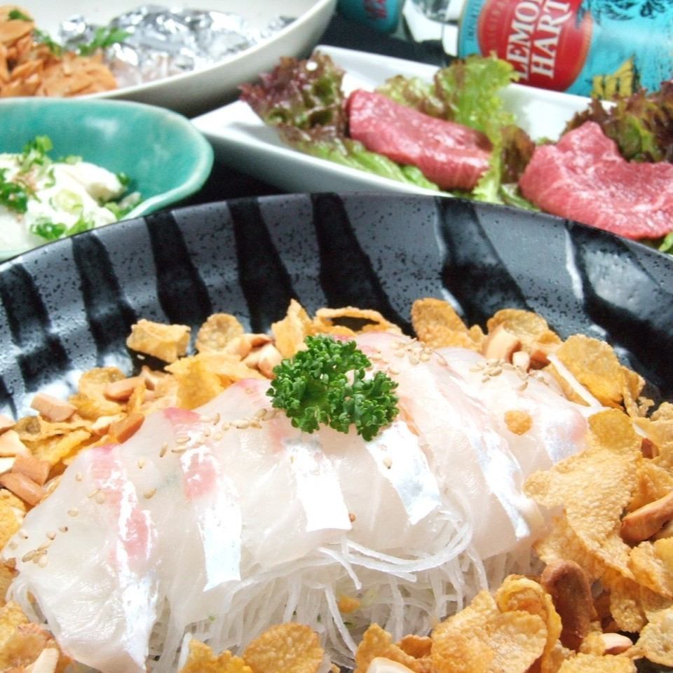 JR茨木駅スグ！ 彩りも鮮やかな逸品料理をゆっくり語らいながら味わえる空間★