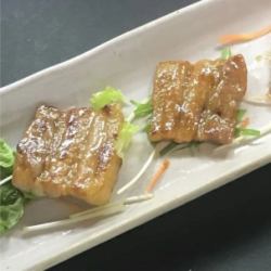 豚バラ肉の金山寺味噌焼き