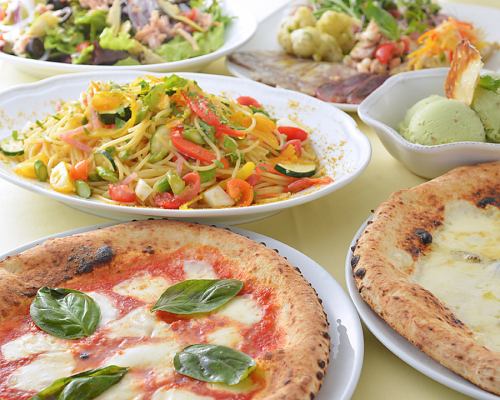 pizza and italian food