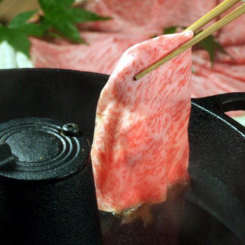 All-you-can-eat beef and pork sukiyaki or shabu-shabu for 4,800 yen! OK for up to 40 people