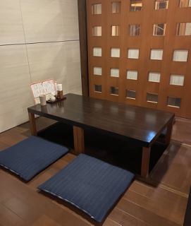 This is a private room with sunken kotatsu seating, which can accommodate 3 to 4 people.In winter, there is underfloor heating under your feet.Recommended for families with small children.