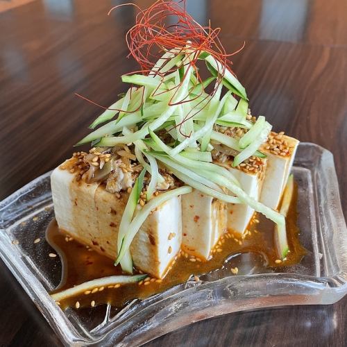 Korean-style cold tofu with cucumber and chicken breast