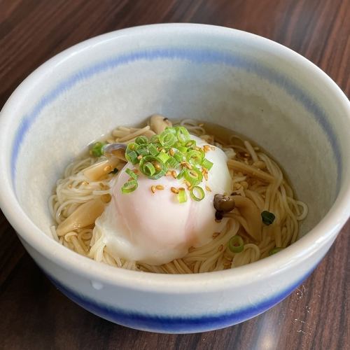 Somen noodles with a soft-boiled egg