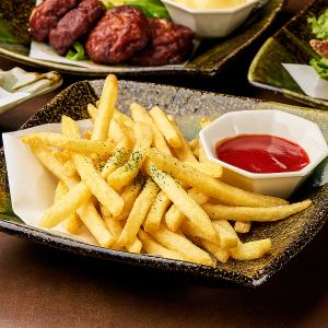 定番。フライドポテト