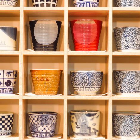 When you pass through the entrance of the shop, there are many soba cups in front of you.Expectations are heightened.We are also particular about the plates, so the appearance of the food is a must-see.Please spend a wonderful time before soba at Yabugi.I am sure you will love this store.
