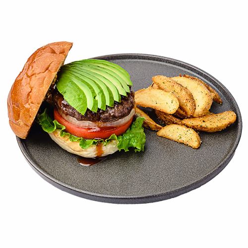 [Lunch] Avocado Burger *With French fries♪