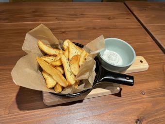 French fries with sour cream