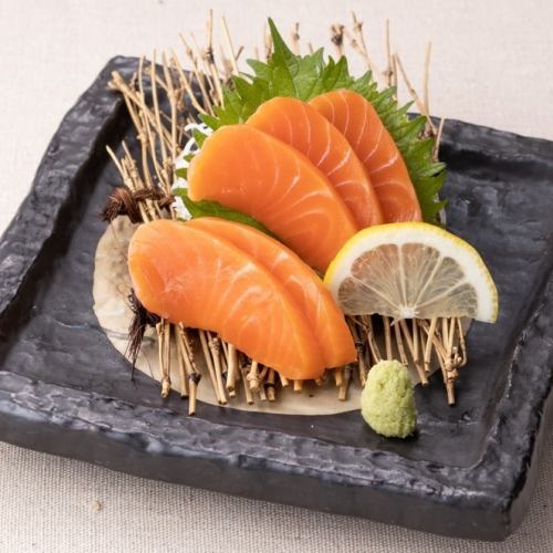 サーモン刺身