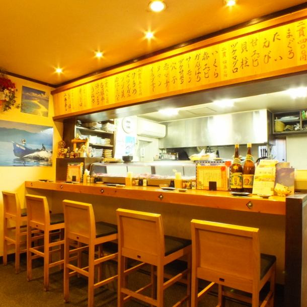 【Even one alone slowly】 An atmosphere that makes it easy to use the counter seat for one person, couple or date.Special feeling where you can see sushi in hand in front ♪ Enjoy the fresh recommended meal of that day!