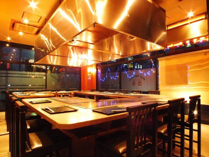 [Chartered OK] A spacious U-shaped counter table where you can enjoy a sense of reality.It's easy to talk with your family! It's recommended for banquets, moms' parties, entertainment, etc. as it can be reserved for up to 20 people! Please make a reservation!