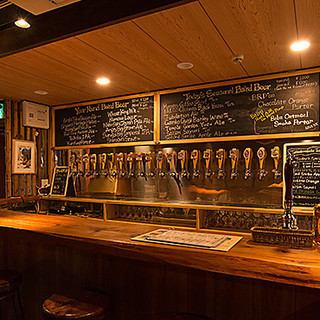 The counter where you can sit in front of the array of craft beers is our special seat! You can immediately enjoy the freshly poured craft beer that has just come into contact with the air ◎ Recommended seats for dates and sashimi drinks!