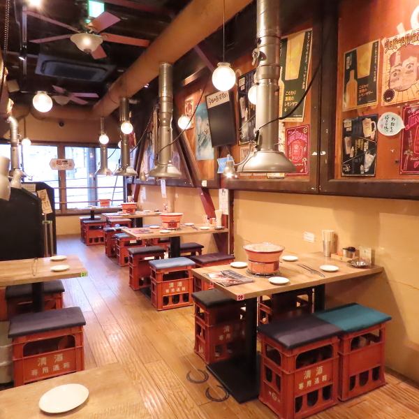 47名様までOKのテーブル席となっております。ご家族でのお食事や、ご友人とのお集まり、女子会、各種ご宴会など、様々なシーンでご利用いただけます。焼き肉メニューの他、キンパ・クッパ・ラーメン・冷麺・カレーなど、ご飯ものも充実しております♪