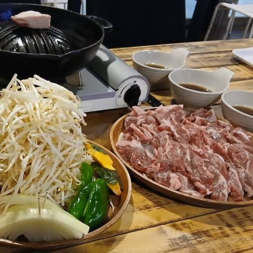 心ゆくまでジンギスカンを楽しめる◎【ジンギスカン食べ放題】100分2200円(税込)