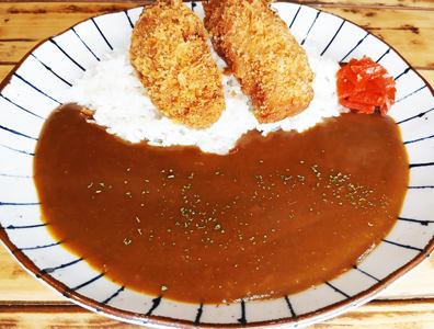 広島産ジャンボかきフライカレー