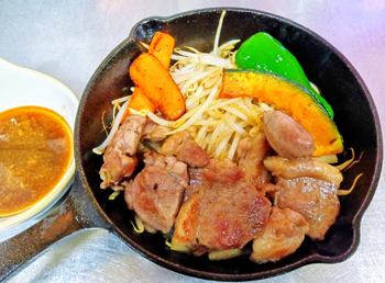 Enjoy carefully hand-cut lamb with our original sauce.