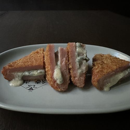 注文率8割越えのブルーチーズハムカツ