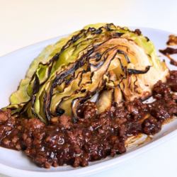 春卷心菜牛排，采用二次烹制猪肉风味