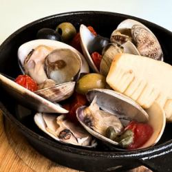 蛤蜊、短颈蛤蜊和竹笋 acqua pazza