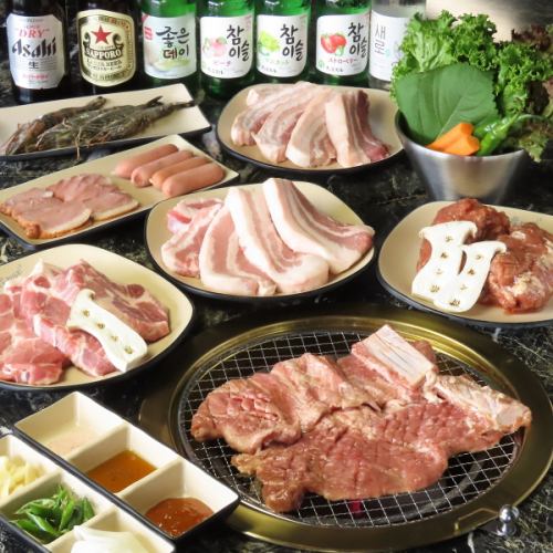 ≪正宗韓國料理和我們著名的調味排骨！ ≫ 無限量套餐 2,992 元起（含稅）！