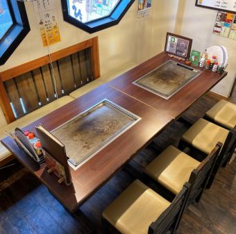 "Small banquet" (6 to 10 people x 1 seat) It's a popular seat in our shop, so it's recommended to make an early reservation! Counter seats, tables, even tatami mat seats are available.It is also possible to rent a tatami mat seat from 8 people.We look forward to your reservation.