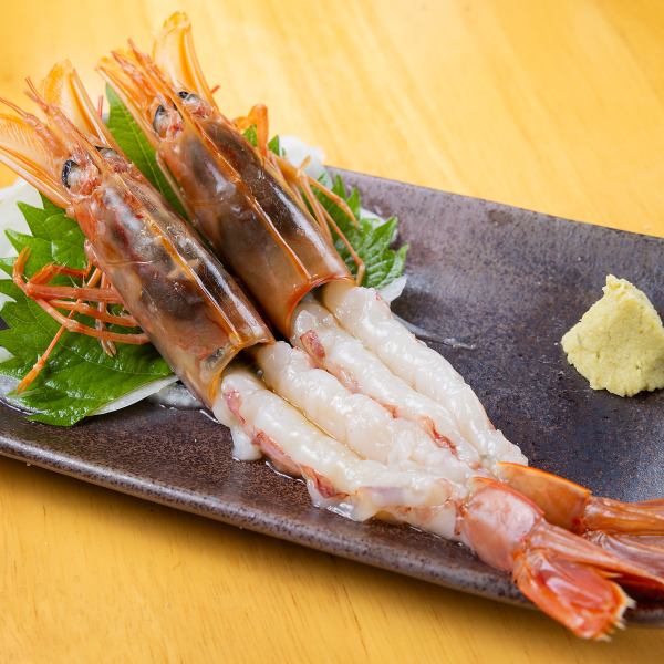 {Super fresh! Exquisite seafood dishes◎} Scallop and shrimp sashimi [From 1,000 yen (tax included)] *Prices may vary depending on the stock