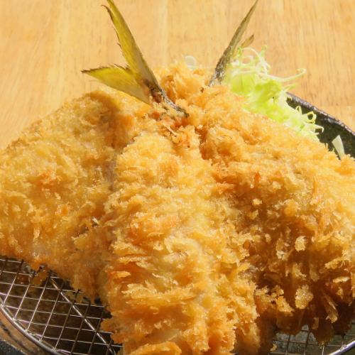 [A must-try when you come! Wabicha specialty!] Crispy and fluffy fried horse mackerel