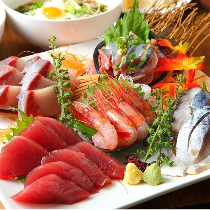 現役釣り師で魚食スペシャリストの店長が目利きした、厳選刺身!