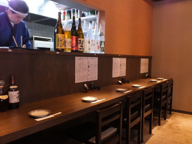 We are preparing a counter seat which anyone can feel free to drop in, so do not hesitate to come by.Many snacks are prepared so you can drink alcohol lightly ★