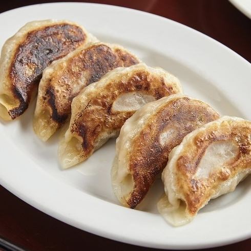 [Kinho Recommended Menu!] Authentic handmade gyoza with meat juice overflowing