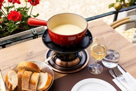 宴会・女子会 3H飲み放題付き 『絶品チーズフォンデュ』8品⇒3300円込み