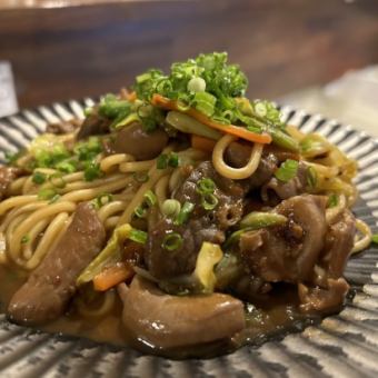 豚ホルモン焼きそば