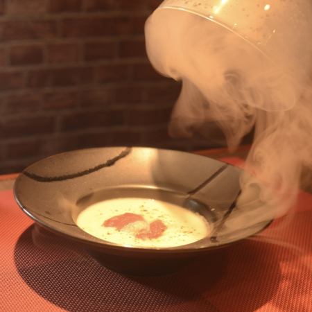 White leek potage with Iwate ham
