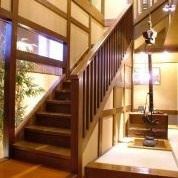 【成年人平靜下來的空間】店內有一個豪華的日式空間，成像京都的聯排別墅......