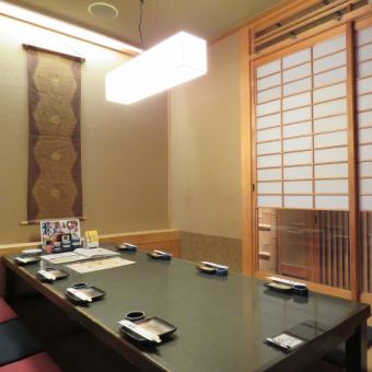 On weekdays, even a small number of people can use a private room ♪ We have various kinds of private rooms so please use it ☆