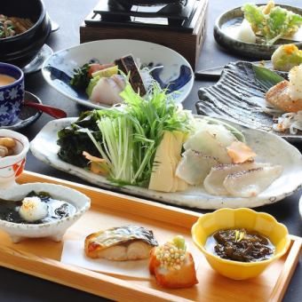 季節のコース料理 8皿コース 【90分飲み放題付き】 6500円(税込)