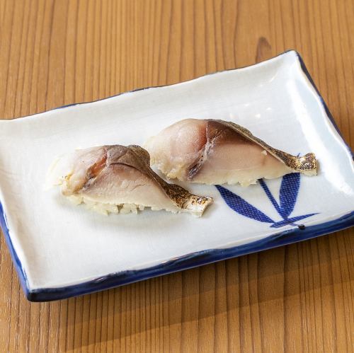 蟹肉味噌黃瓜軍艦/醃鯖魚/炙烤醃鯖魚