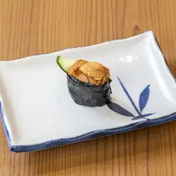 生海胆军舰寿司