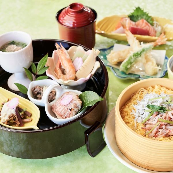 A special soft lunch box where you can enjoy seasonal ingredients to the fullest♪