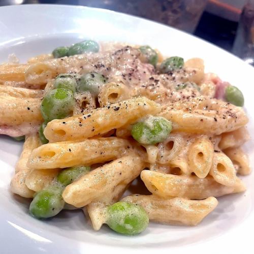 Creamy Penne with Bacon and Edamame