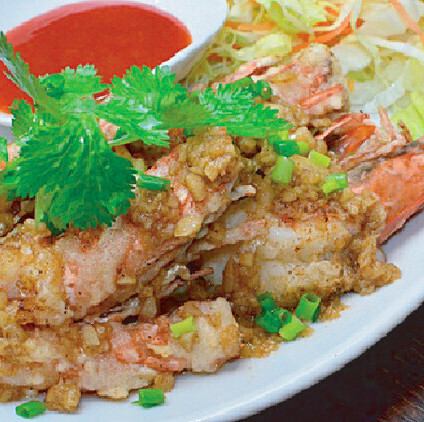 クン/ムーカティアム(海老/豚のニンニク揚げ)