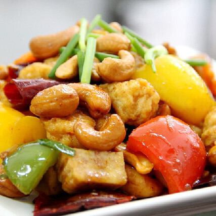 鳥肉/エビのカシューナッツ炒め(ガイ/クンパッメットマムワン)