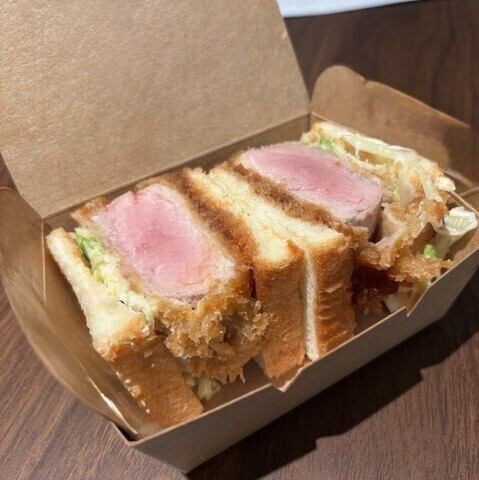 ルイビ豚　あてかつサンド