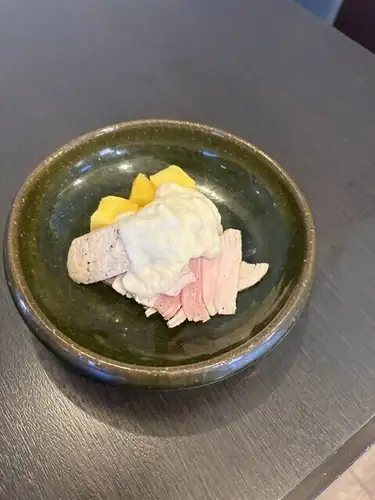 루이비 돼지 햄 망고 흰색