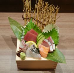 刺身の盛り合わせ