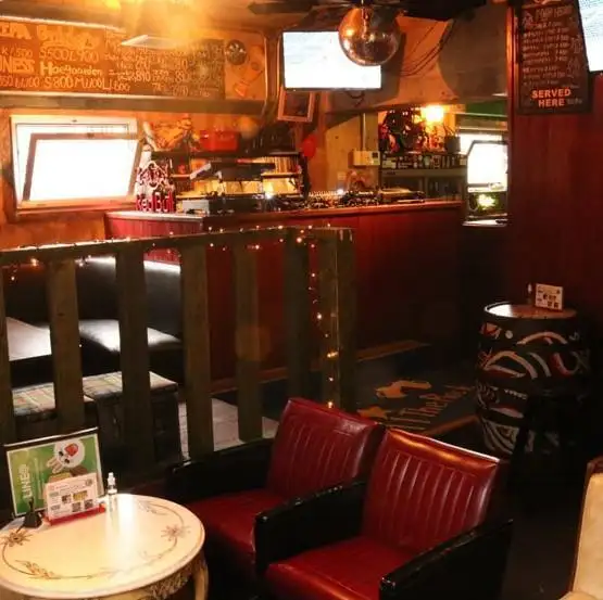 お席 | BEER BAR 11 The Rockビア バー イレブン ザ ロック