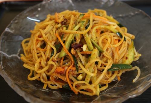 Sesame flavor mixed noodles
